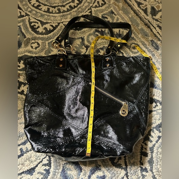 Michael Kors Leather Tote Bag - Picture 3 of 10